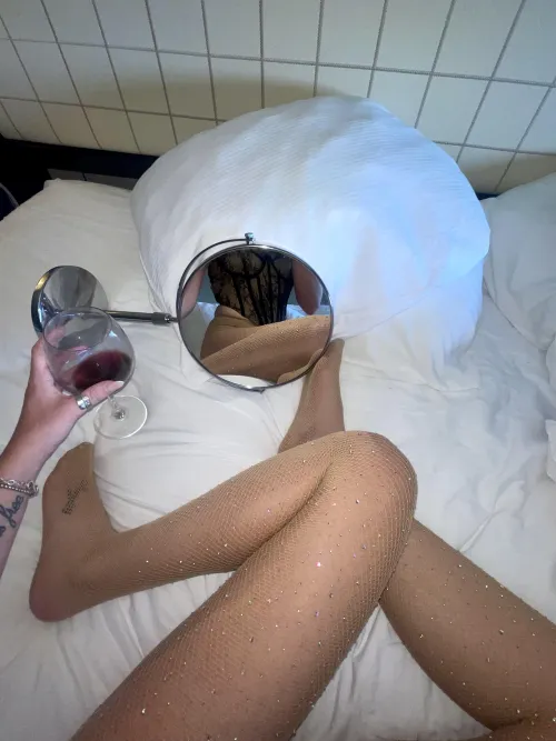 Thumbnail Savoring Dry Wine with a Wet Twist | synersonly