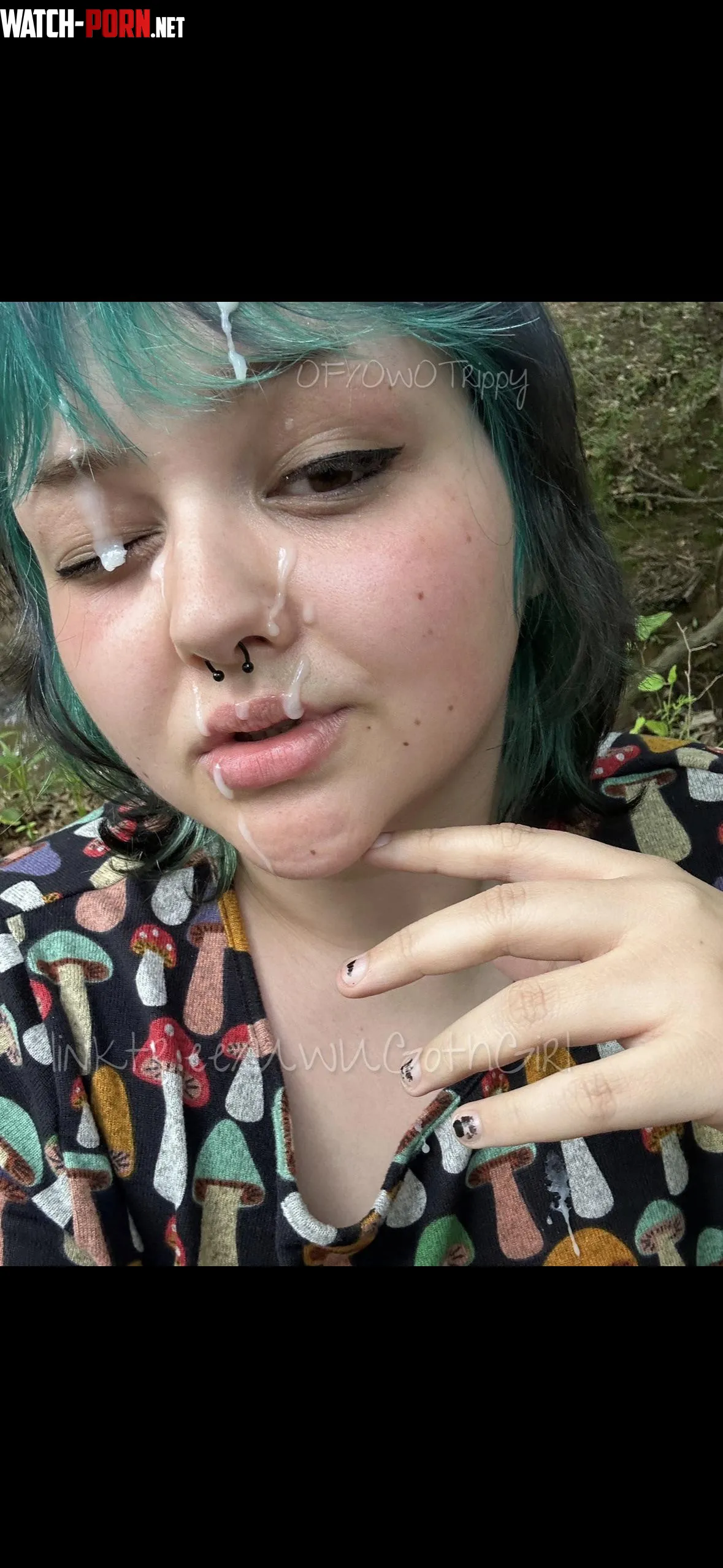Outside cum slut  by OwOTrippy