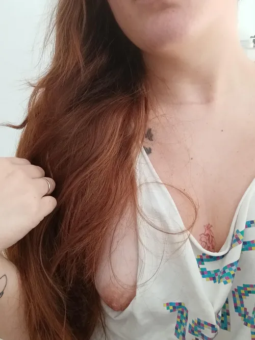 Thumbnail Embrace Sexy Confidence: Luu_piitaa Reveals Small Tits | OnlyFans101