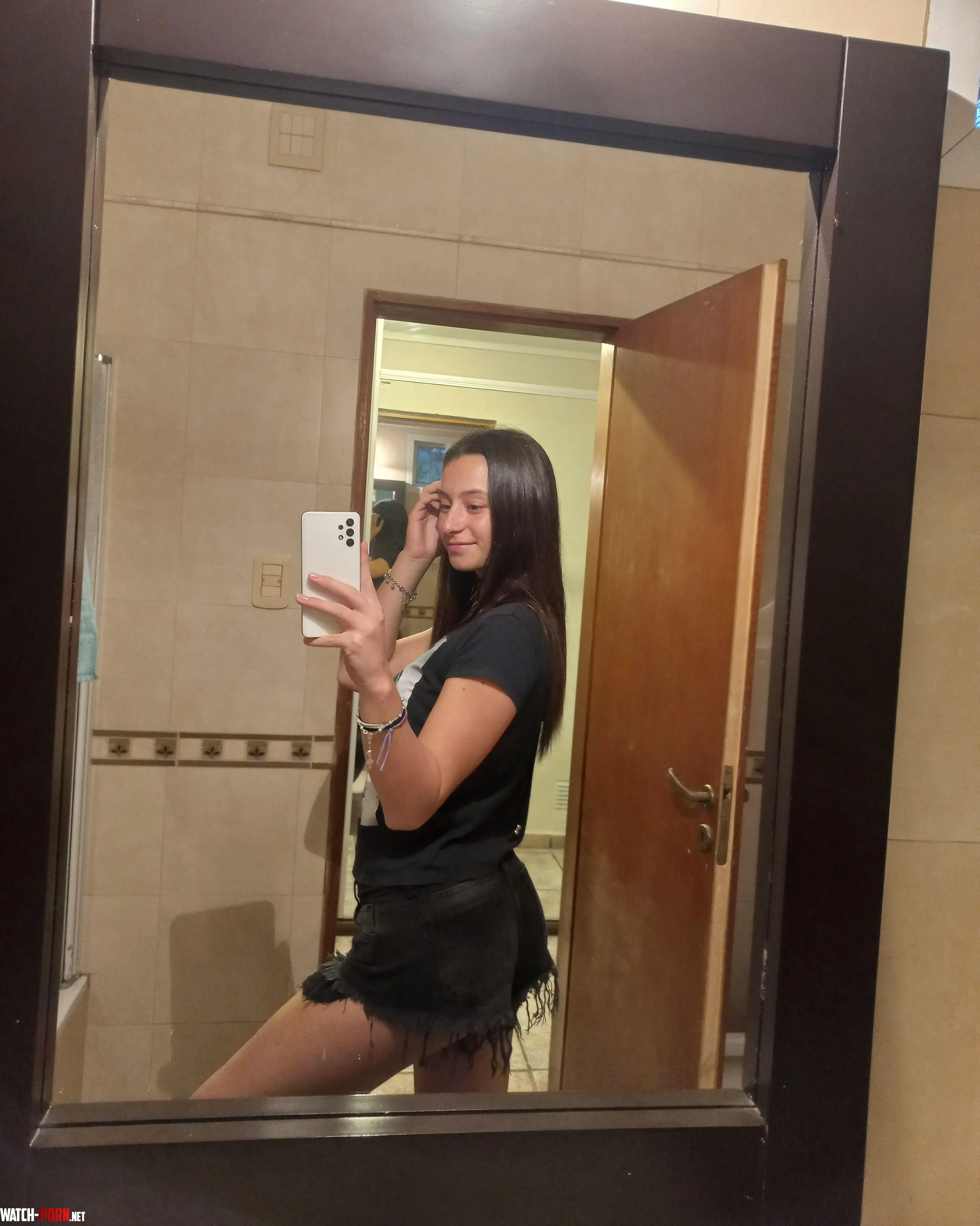 Feeling kinda cute here What do you think by lovelydreamer-