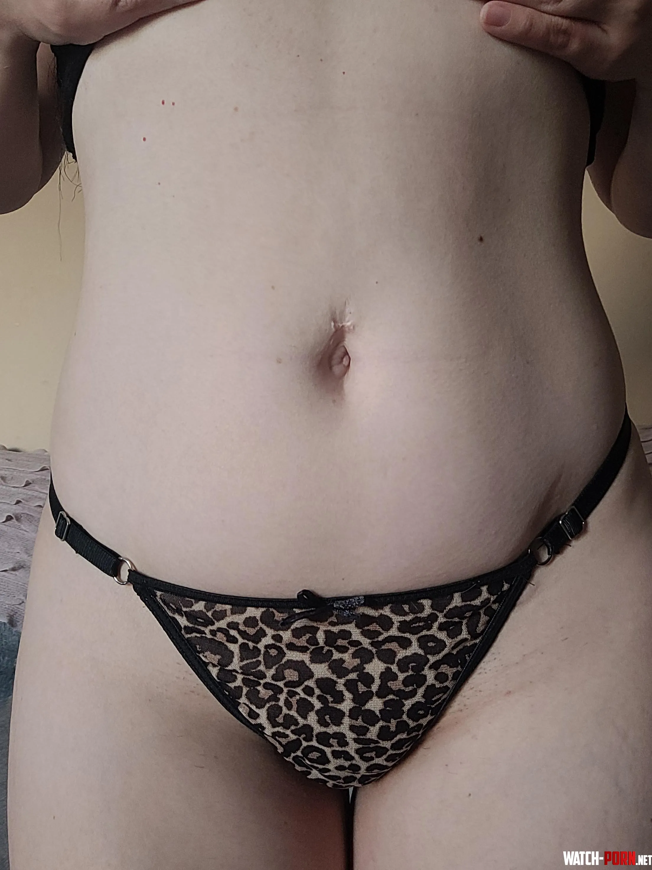 Does anyone like the belly button  by lovelaura22
