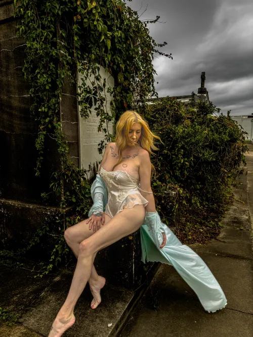 Thumbnail PartnersincrimeOF: Spooky Season Delights Await | OnlyFans