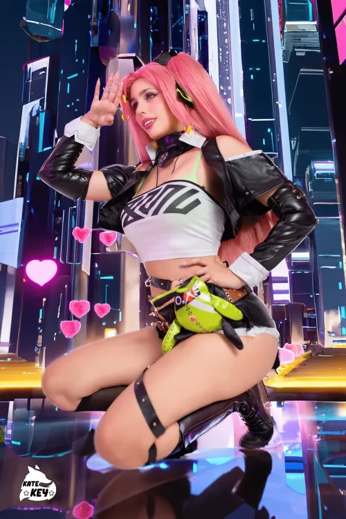 Thumbnail KateKey Cosplay Unleashes: Nicole from Zenless Zone Zero
