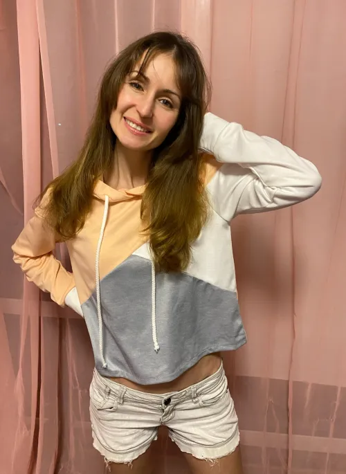 Thumbnail Celebrate Your Brunette Beauty on this Beautiful Day - Viki_soul