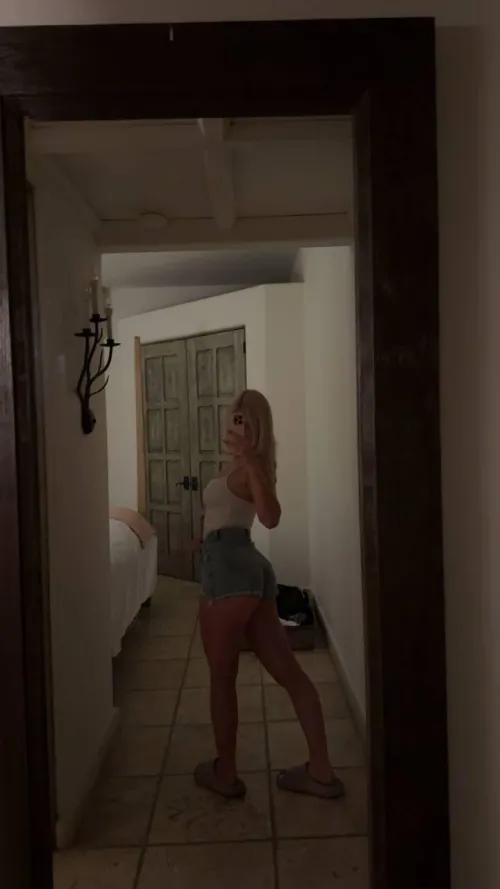 Thumbnail Private Pleasures: Revelations of belle_dolla in Barely Legal Teens