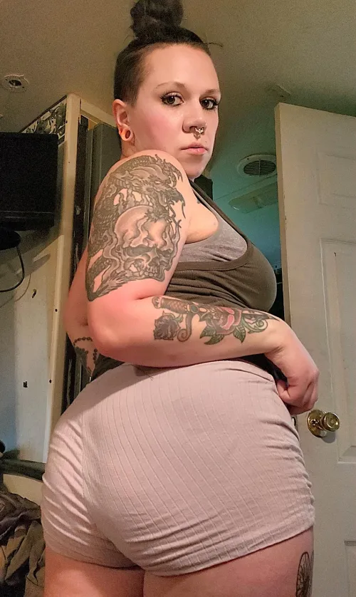 Thumbnail Thick White Girls Experience: Unfiltered Thoughts | FeFe-Does-The-Most