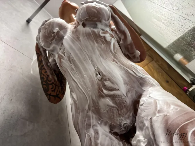 Thumbnail Join nomaggy for 'I Need Someone to Wash My Body' on OnlyFans101