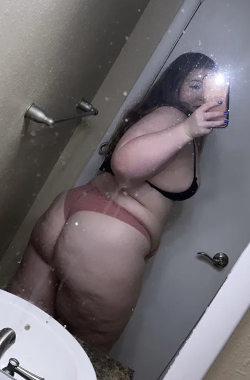 Thumbnail Experience the Naughty Side with Far-Fold-8601 on SlutsofSnapchat
