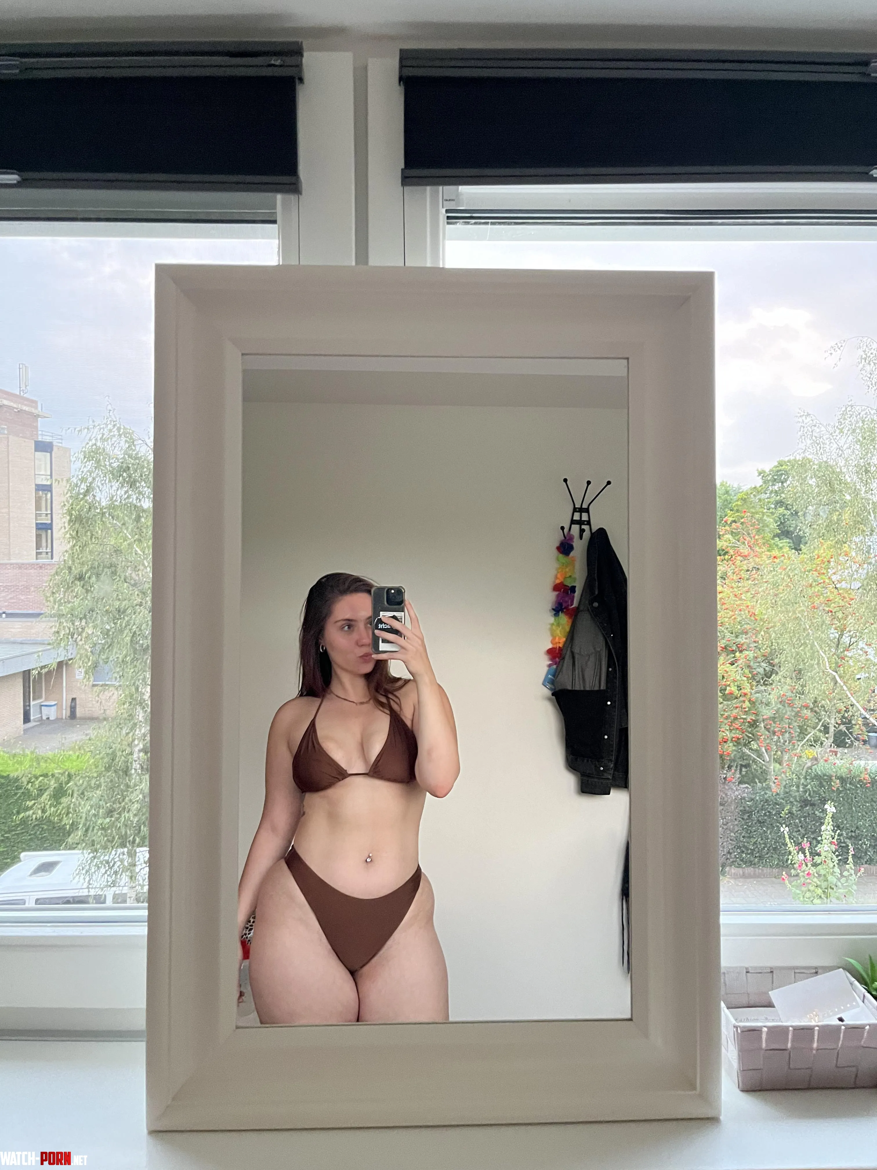 About to be  20 but I still feel shy showing off my thick body by annnamey