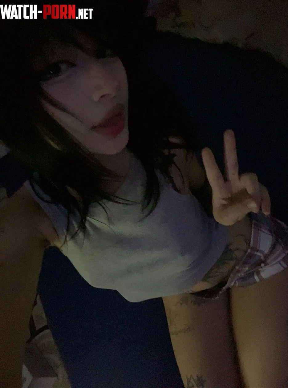 New here and kinda shy  by Malditaxmeg