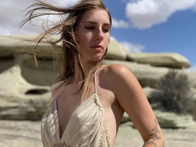 Thumbnail Cumming Soon: Jahhhleen's Endless Playgrounds on OnlyFansPromotions