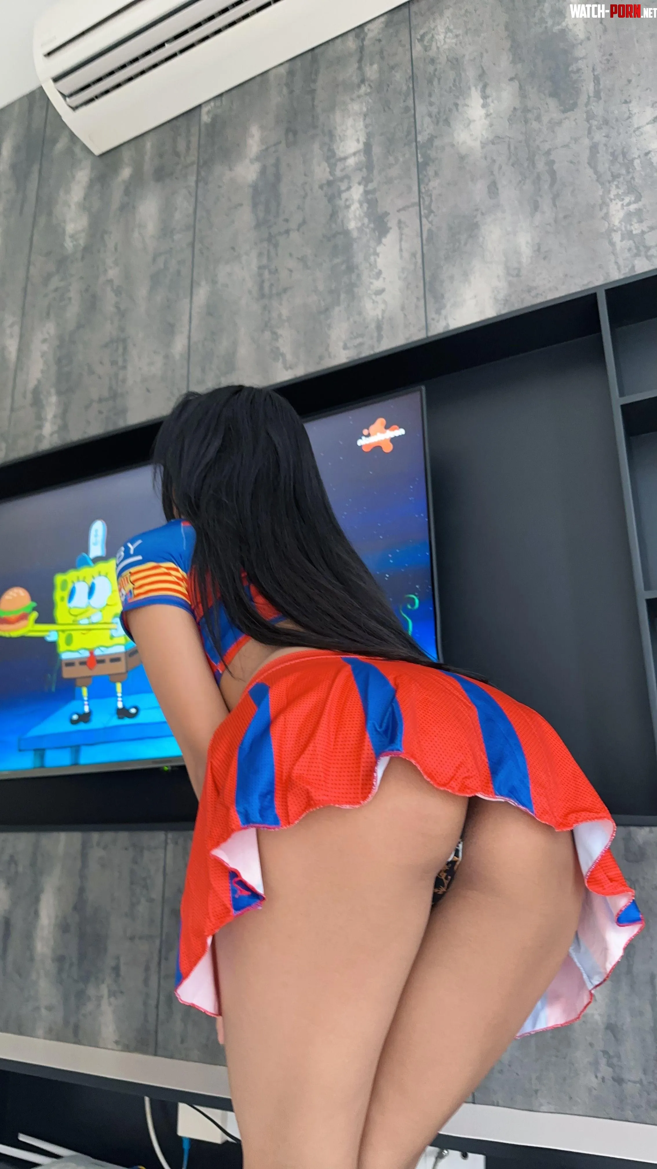 Put it in me while I finish watchng by itsserin