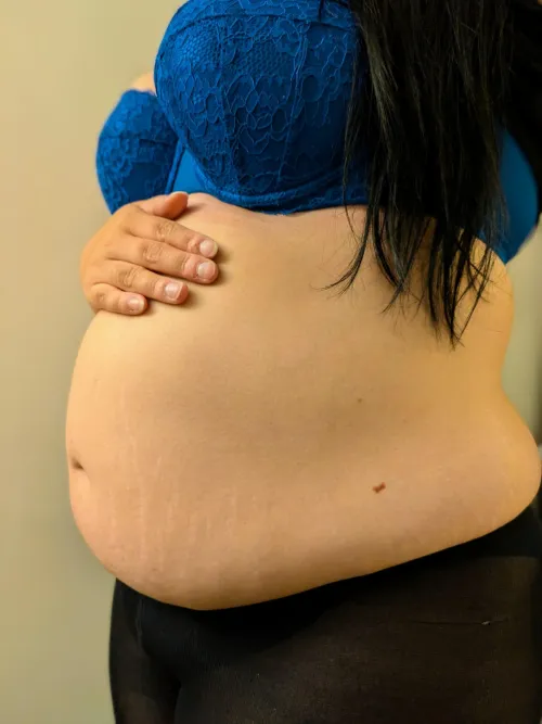 Thumbnail Sundays Made for Eating: LustyPrincess12's Chubby Tales