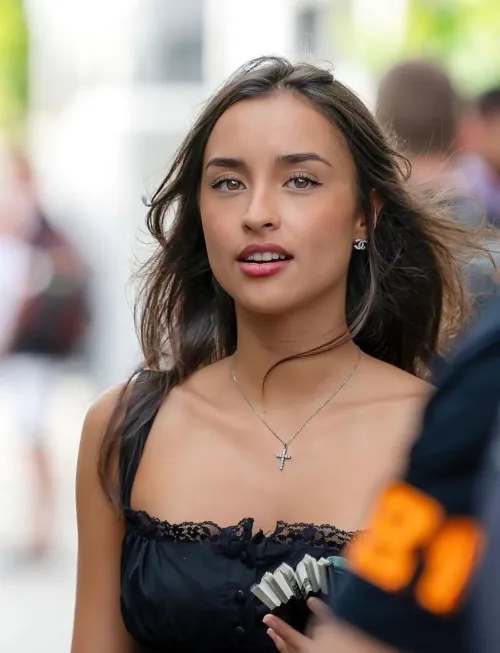 Thumbnail Alexandra Saint Mleux: A Vision of Grace by tumblrvogue