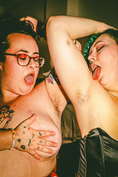 Thumbnail Exploring Hairy Underarms: A Comprehensive Guide by Vnxxn