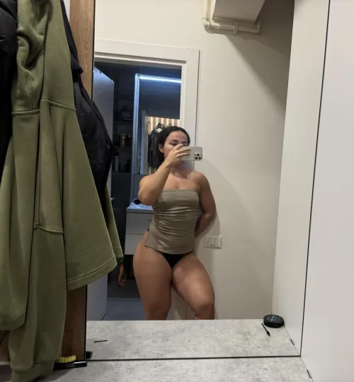 Thumbnail Quadsqueen Speaks: Embrace Thick Thighs Discussion