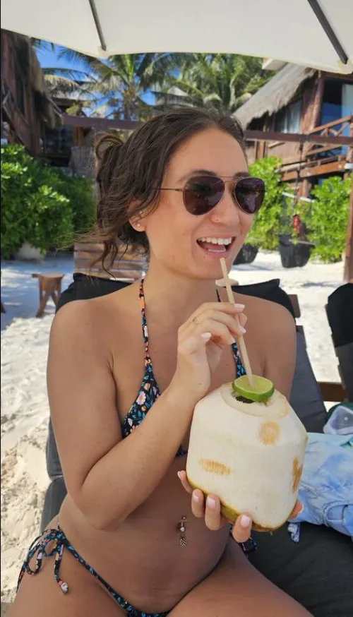 Thumbnail Cheeky Grins & Coconut Sips: A Story by nikkidavisxo