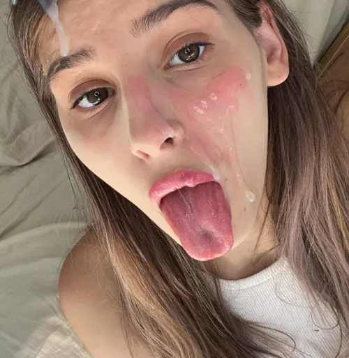 Thumbnail BanchyBabby's Passion for Selfies Unleashed