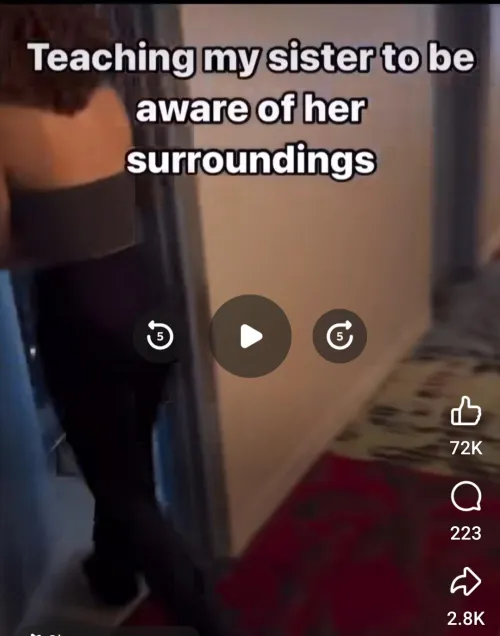 Thumbnail Looking for Clues: Identify Her | Apprehensive_Tap9033