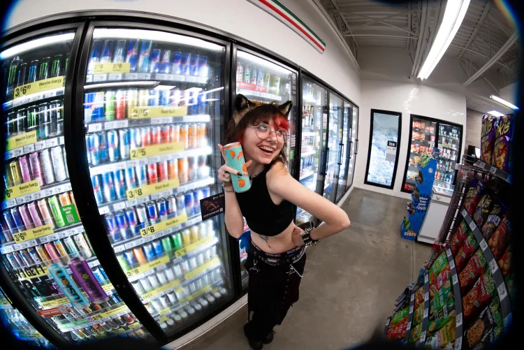 Thumbnail Energy in PunkGirls: Lil_Peachy_Fox's Vibrant Journey