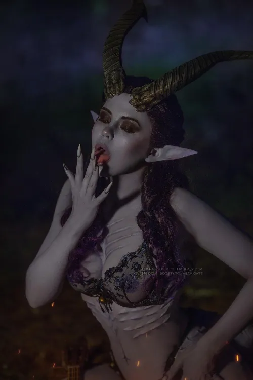 Thumbnail AsamiGate Cosplay: Alfira's Bold Baldurs Gate 3 Look