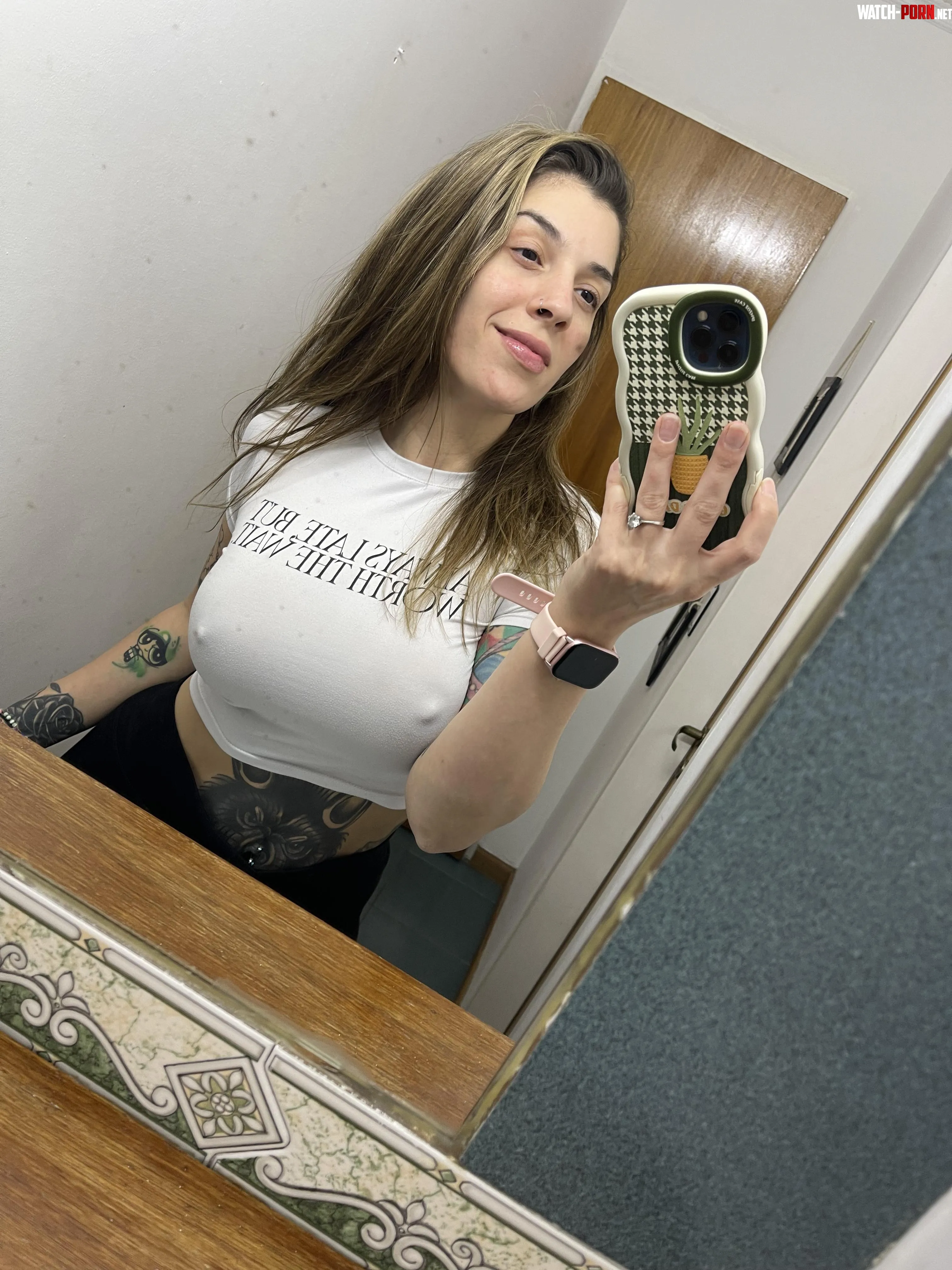 Only wanted to go to the toilet in the office but decided to take a quick picture by garlicpeanuttt