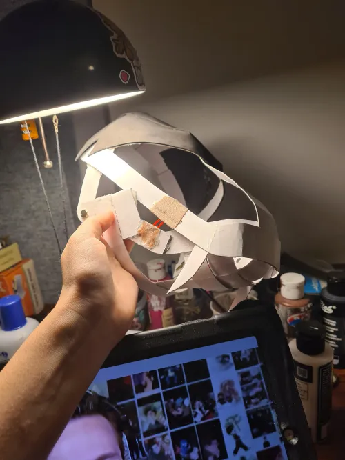 Thumbnail Snake Head: Dive into the Furry Realm with makkur0o