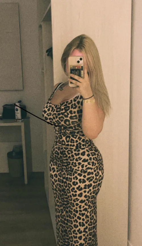 Thumbnail Full and Fabulous: Exploring Beauty with DreamyDoll_4