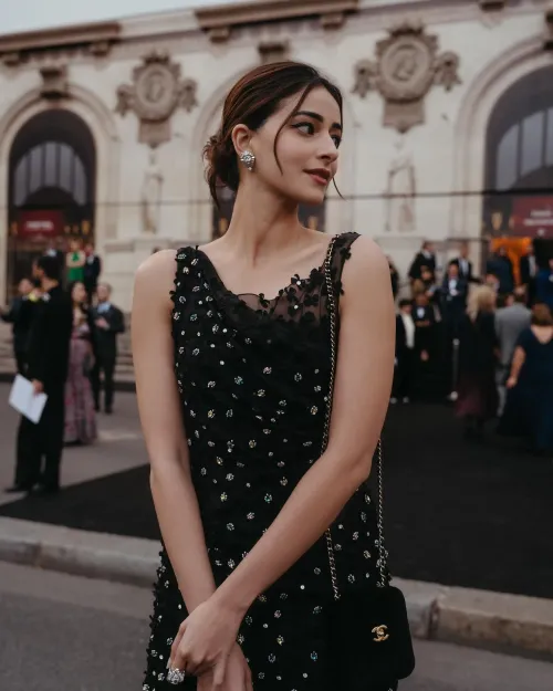 Thumbnail Ananya Panday: Discovering the Charisma of a Rising Star