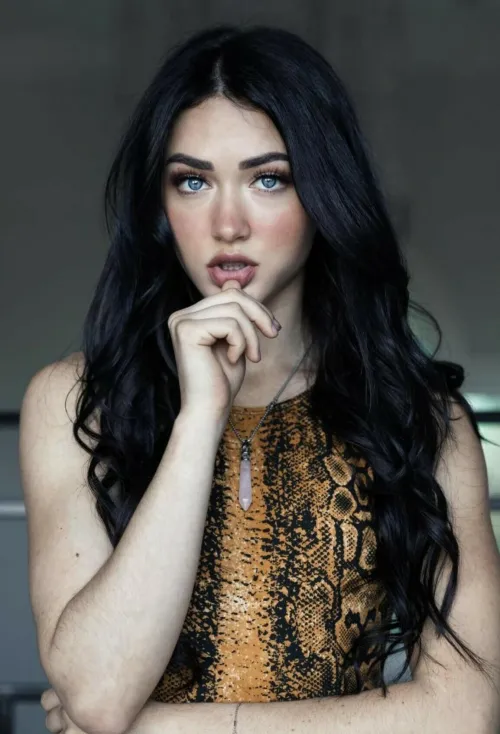 Thumbnail Qwer5r Features Evgeniya Lvovna in PrettyGirls Category