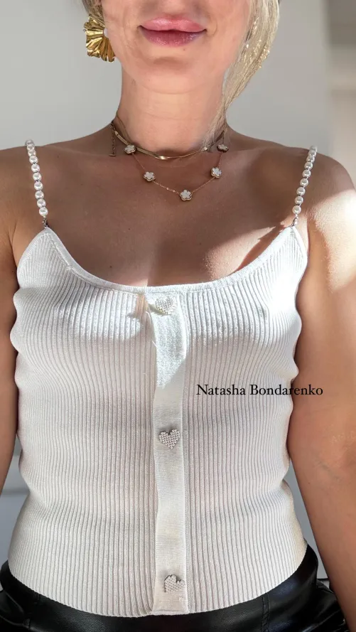 Thumbnail Classic Elegance: Pokies in White by NatyBond_OF