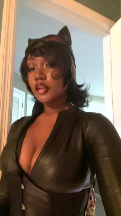 Thumbnail Arkham Night Catwoman Cosplay By Fineechiina | Cosplaygirls