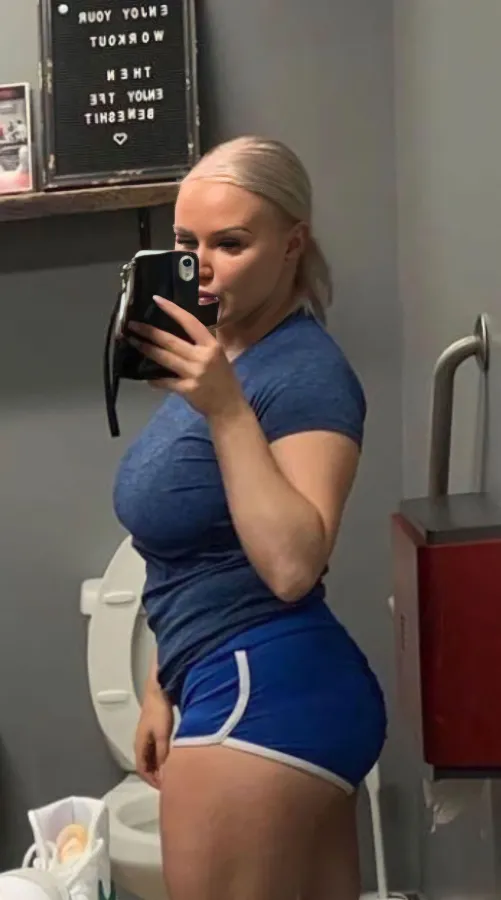 Thumbnail Gym Life: Secrets and Stories by AlwaysStroking55