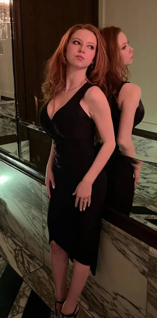 Thumbnail Francesca Capaldi - Captivating Gentleman Boners by celebs_lover_