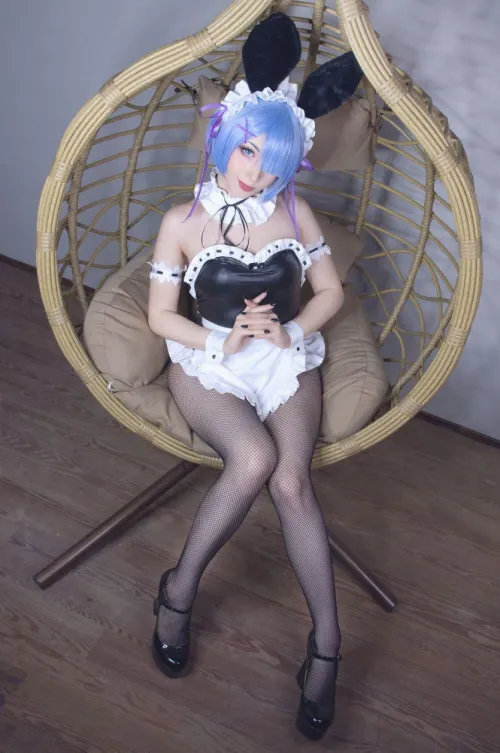 Thumbnail Sultry Rem Cosplay by Shiroktsne | NSFWCostumes Article