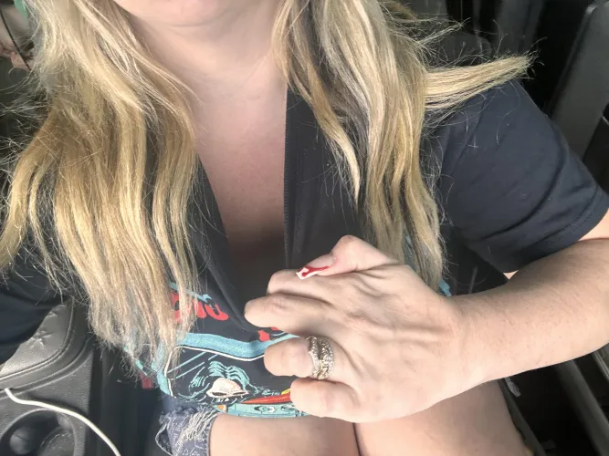 Thumbnail Wouldn't You Wanna See More: Discover plasticitsfantasty's Allure in downblouse