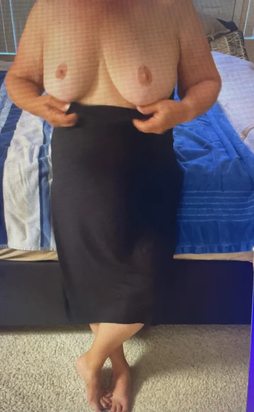 Thumbnail Age No Barrier: Greatlakes67 and Boob Play at 74F | gilf