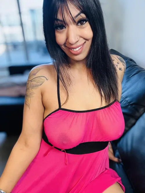 Thumbnail SaharaStorm's Bold Question in F can you see my tits