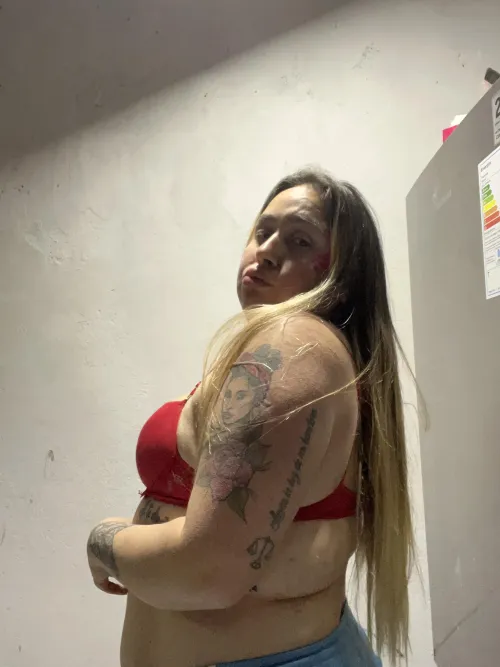 Thumbnail Hey u, Come On: Intriguing Content by meryclark in SexyButNotPorn