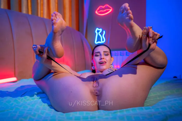Thumbnail Stretching Willing Holes - kisscat_ph in asshole Category