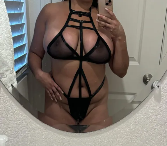 Thumbnail What Do You Think, Daddy? VenusianLatina Asks on Chubby Life