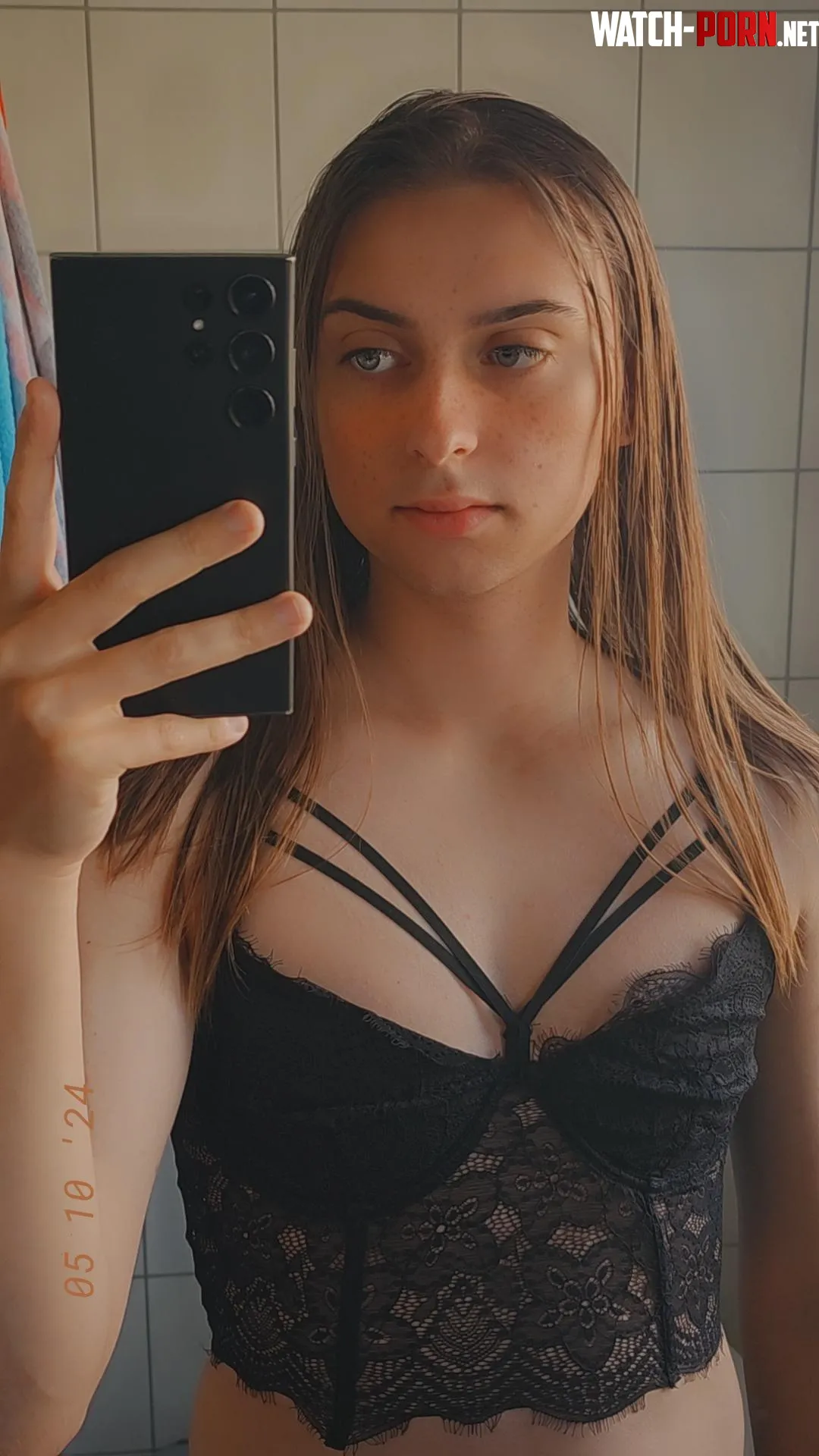 Got a new top today  by GlitterGiiiirl