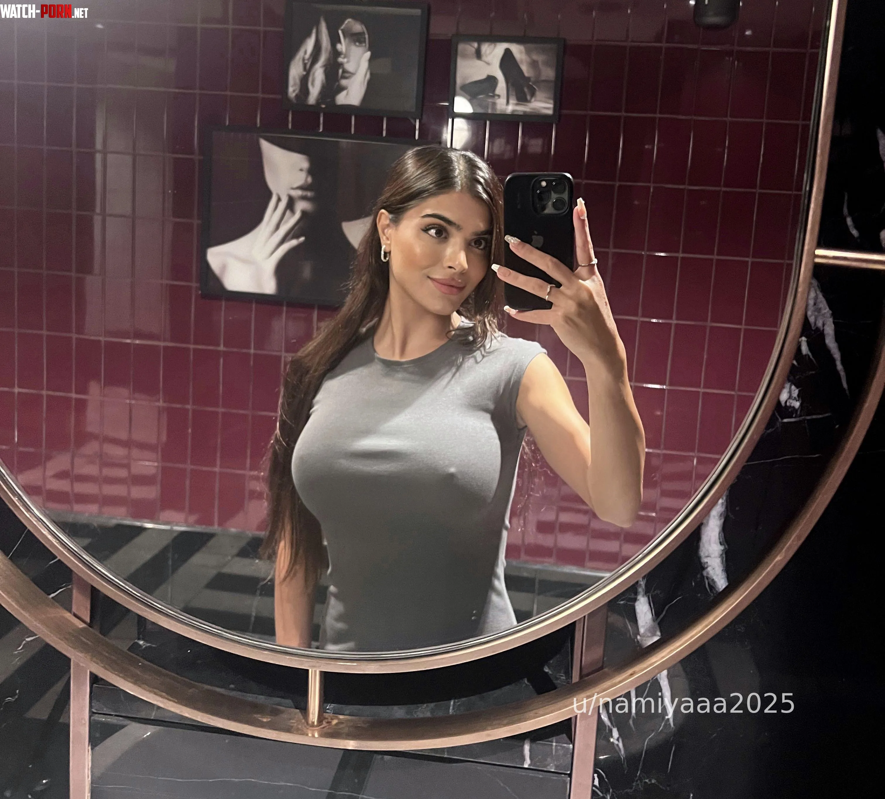 Took a quick bathroom break from our date to see if somethings odd because you stopped looking in my eyes by namiyaaa2025