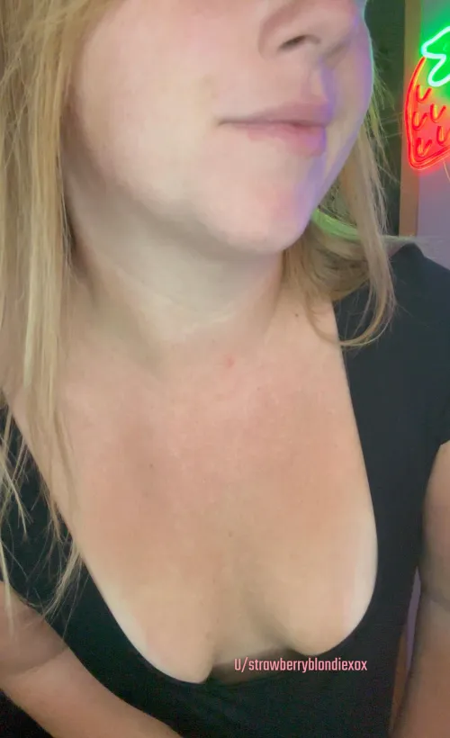Thumbnail Embracing Freedom: Going Braless in Black by StrawberryBlondiexox