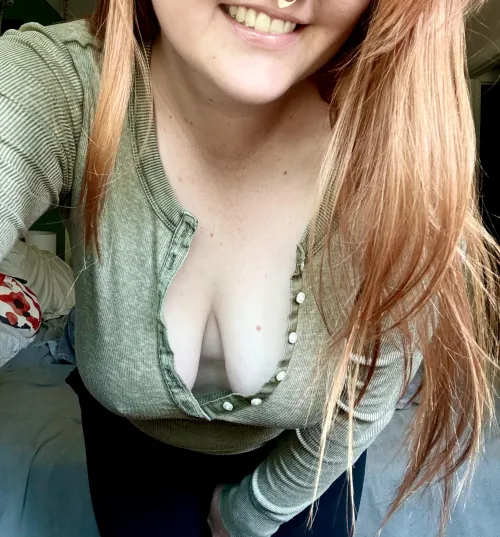Thumbnail All the Way Down: Revealing Beauty - Downblouse