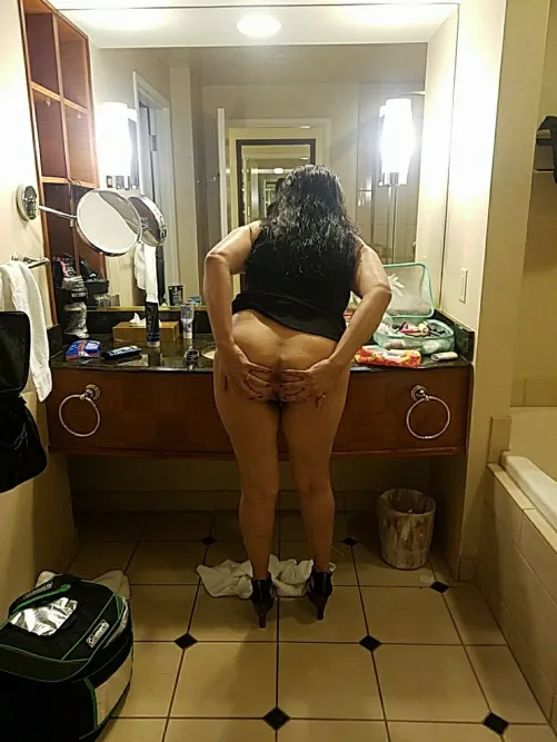 Thumbnail Dovec71's Mexican MILF Adventure: Embrace the Fun at the Hotel