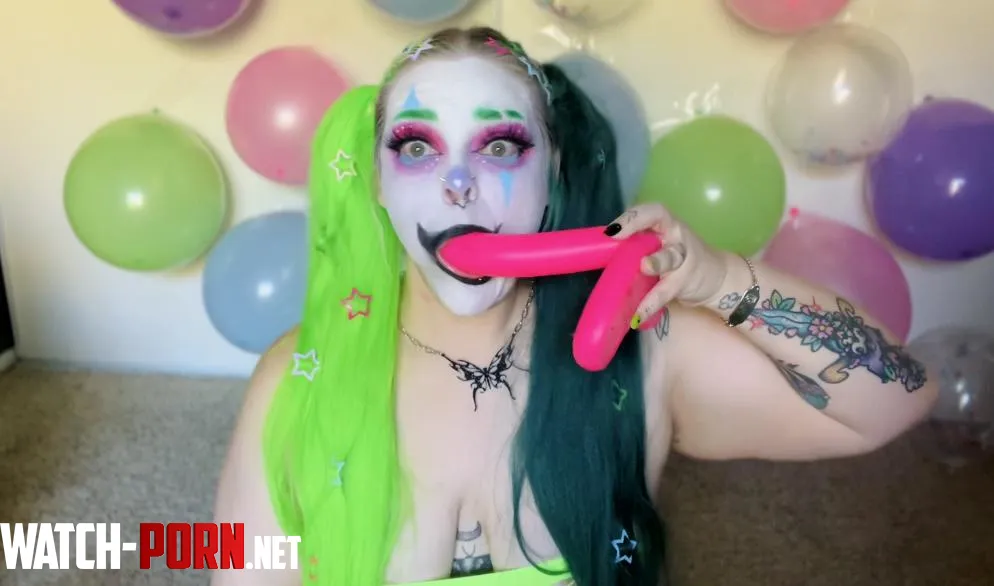 neon haired clown girl by AriaEisley