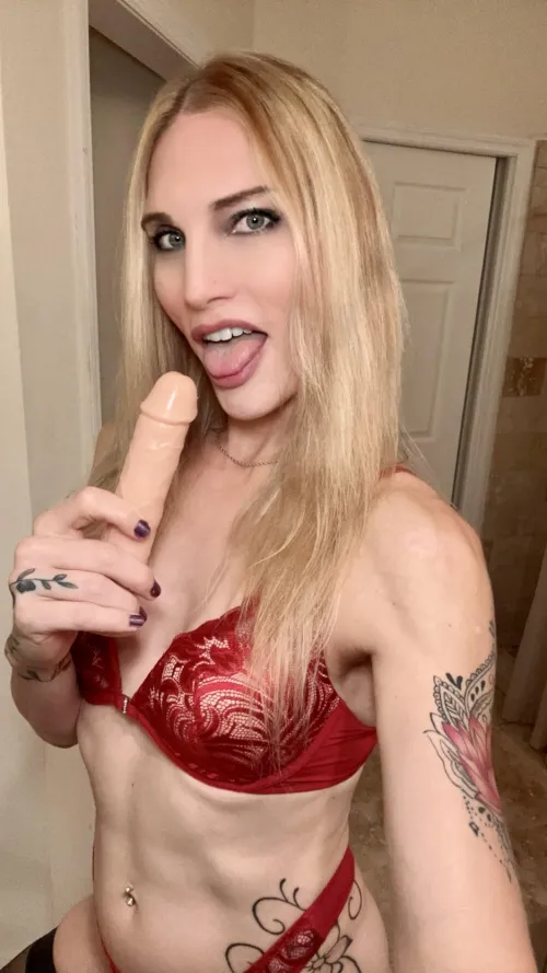 Thumbnail Tip Tease: CatlikeSierra's Provocative Whispers