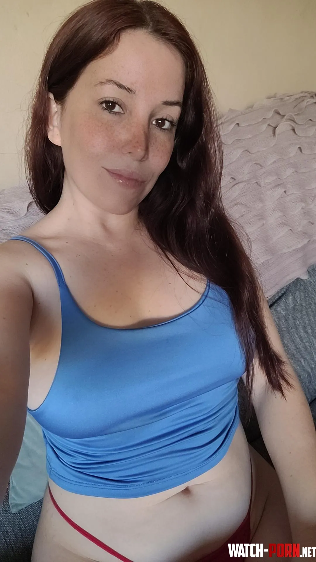 selfie just woken up  by lovelaura22