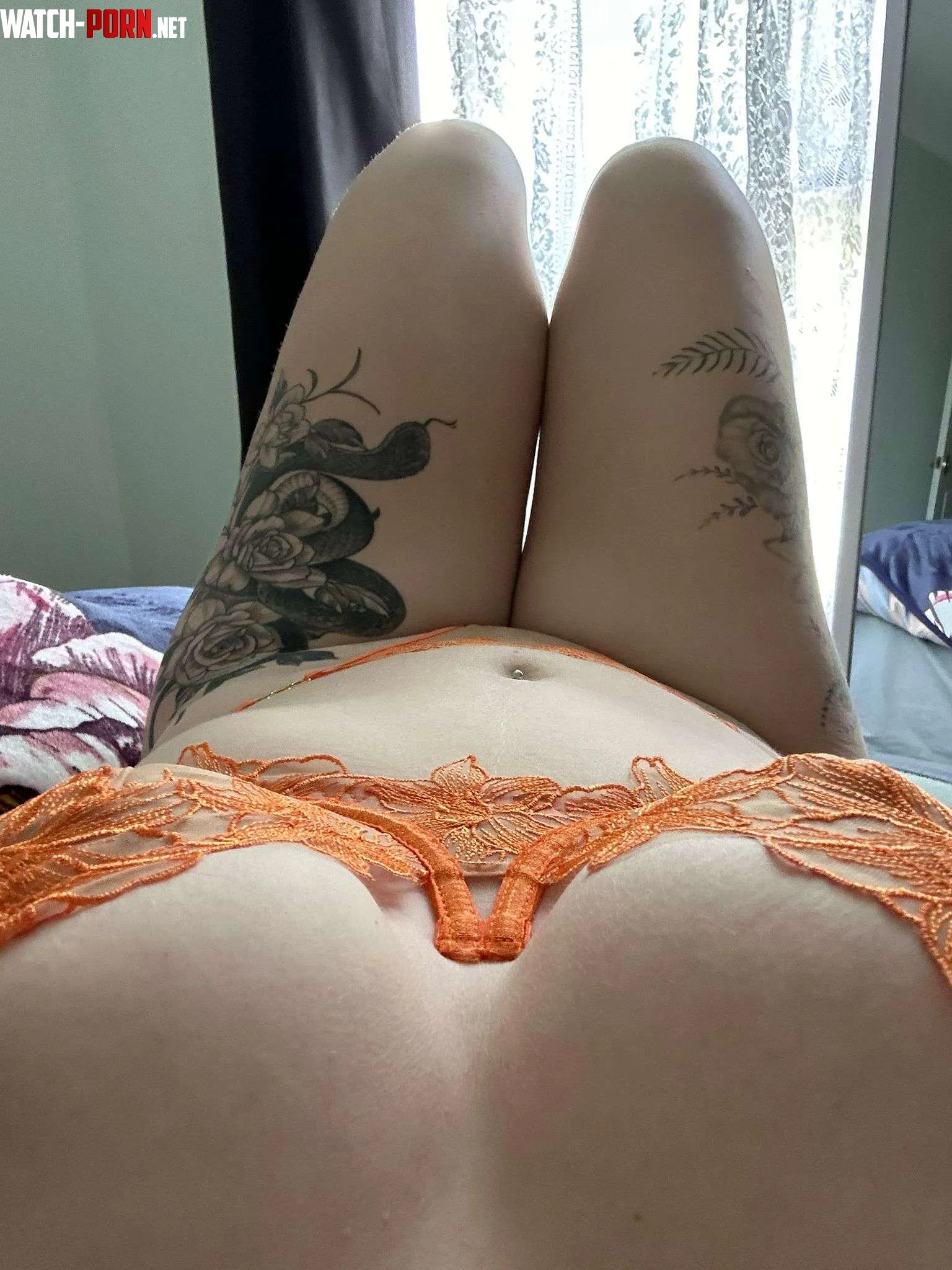 5ft 2 with a delicious ass by Ariselatina